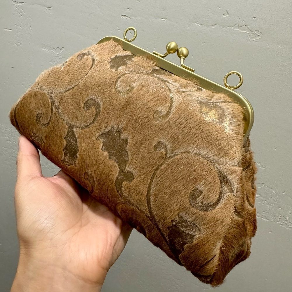 Vintage Style Real Hair-on Calfskin Floral Embossed Kisslock Clutch/Crossbody - Picture 9 of 16